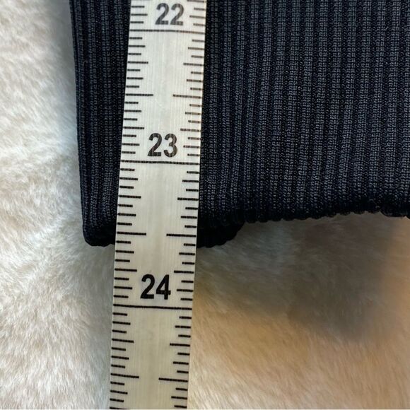 NHL Chicago Blackhawks Black and Red Hoodie Size XL - Picture 7 of 10